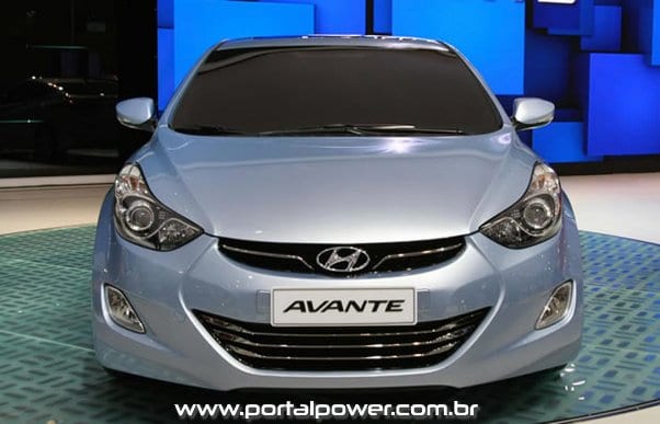 Hyundai-Elantra_2012-04