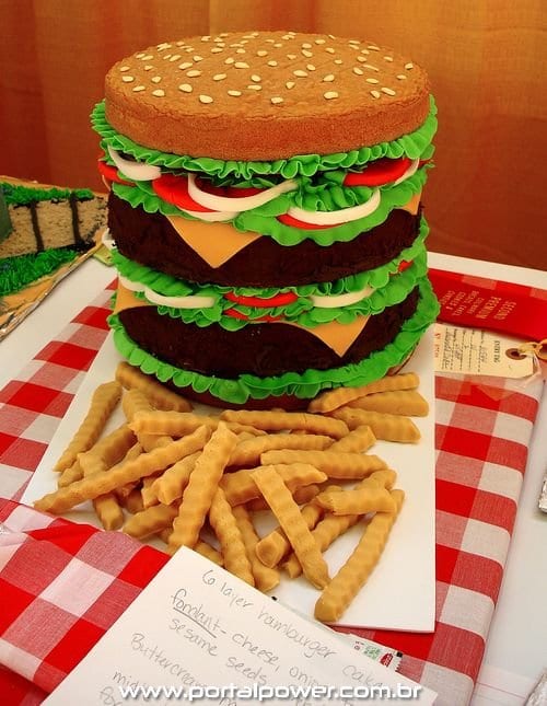 bolo decorado hamburger
