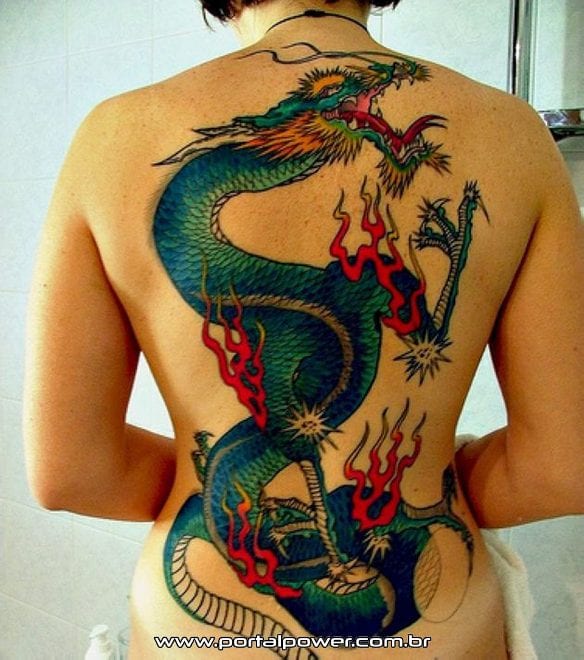 Tatuagens de dragão nas costas (14)
