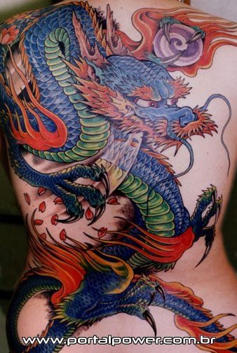 Tatuagens de dragão nas costas (11)