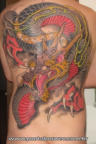 Tatuagens de dragão nas costas (7)