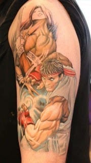 Tatuagem de Street Fighter com Ryu e Balrog (Vega)