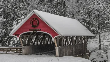 Ponte coberta de Neve