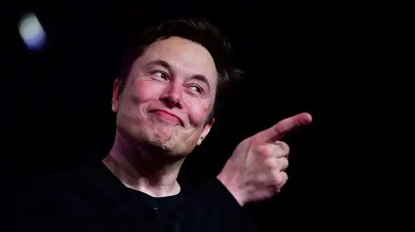 Esse e Elon Musk